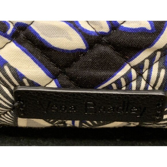 Vera Bradley **SNOW LOTUS** Iconic Jewelry Case Travel Bag NWT - Picture 2 of 7